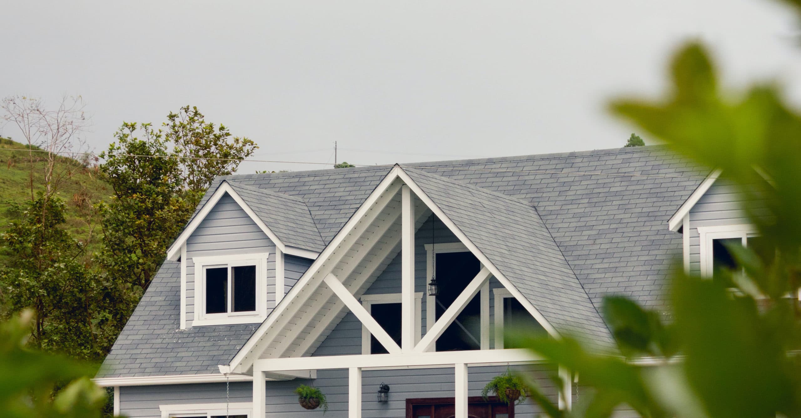 EZ Roofing