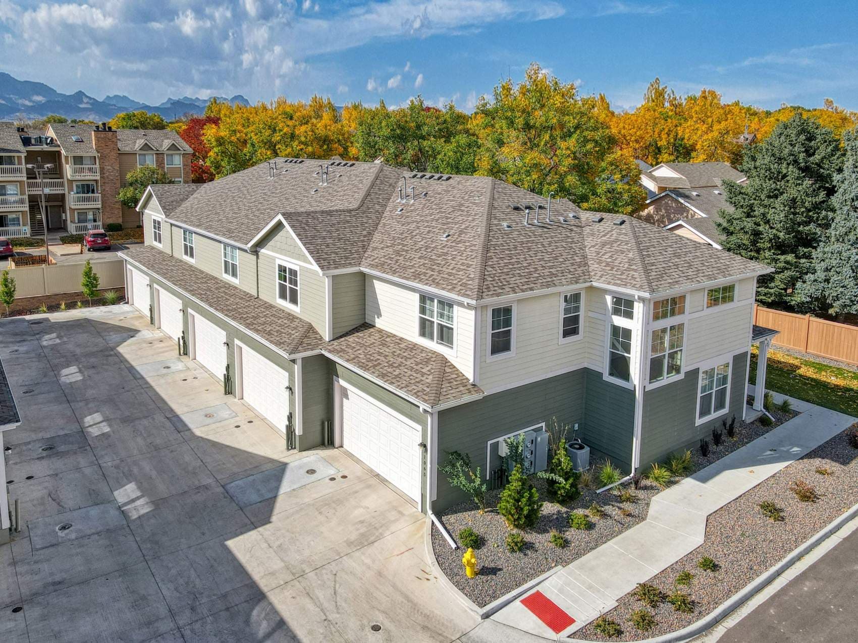 Modern Roof Co
